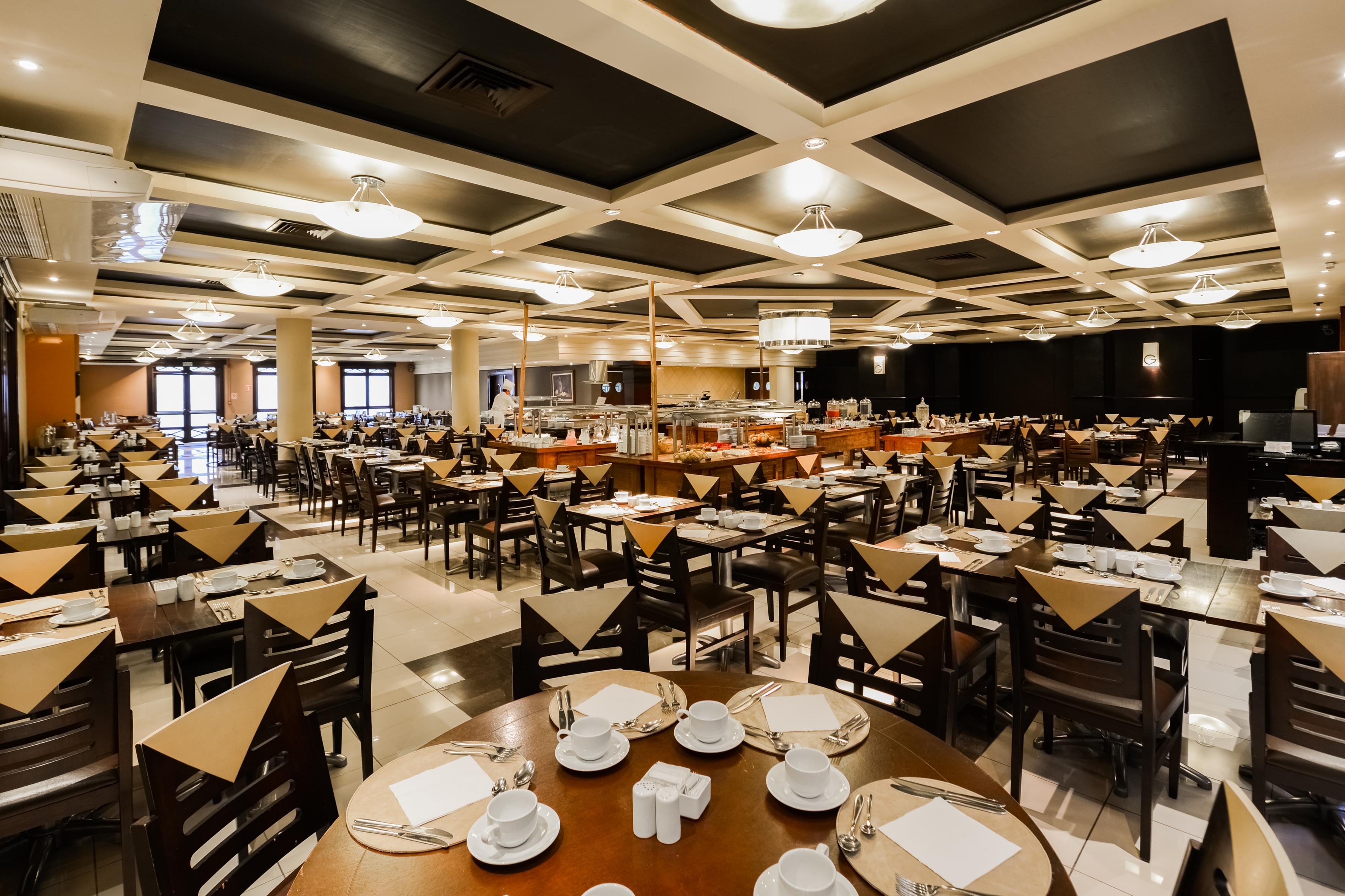 Wish Serrano Resort Gramado Exteriér fotografie The restaurant at the 1016 building
