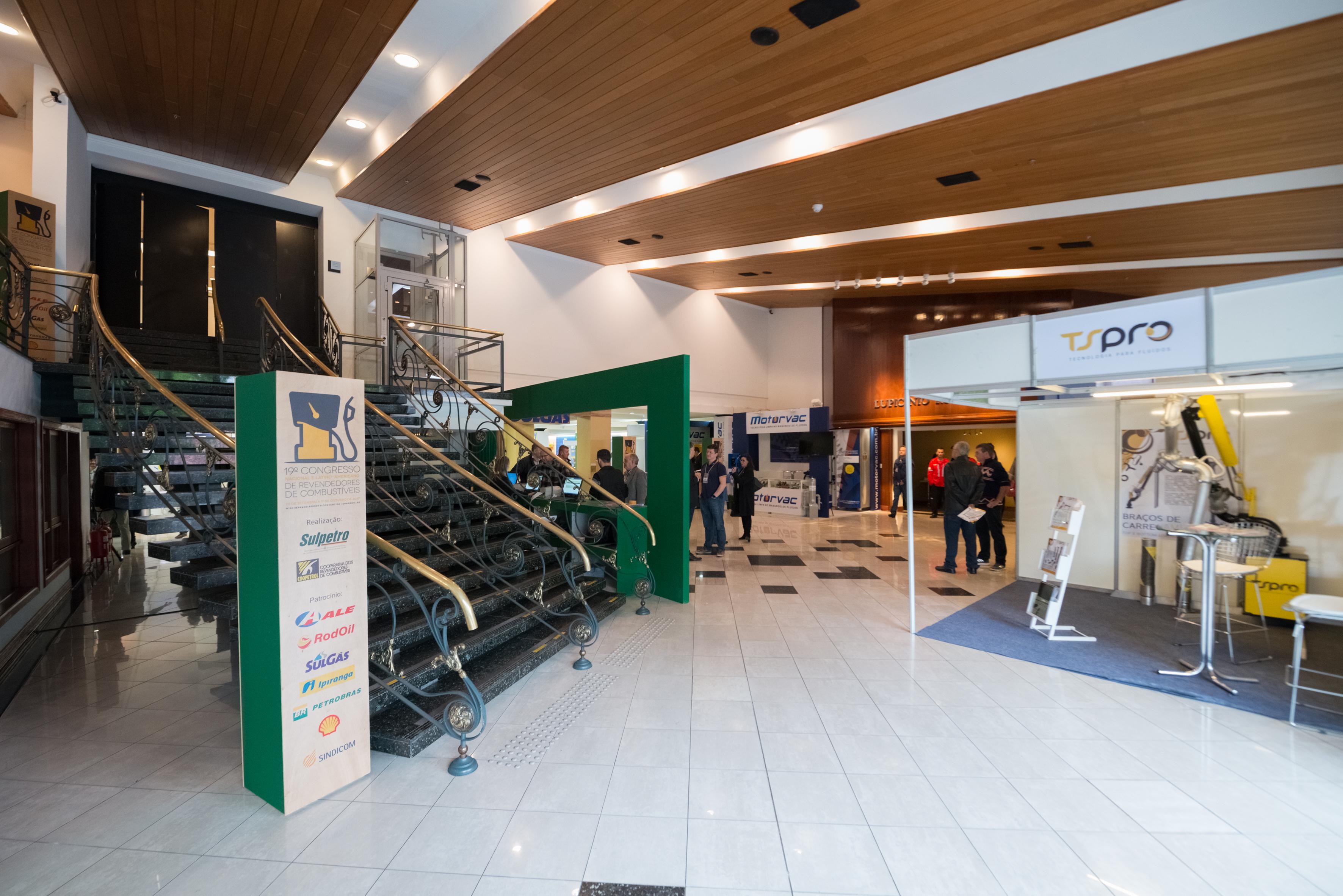 Wish Serrano Resort Gramado Exteriér fotografie The foyer of the National Convention Centre