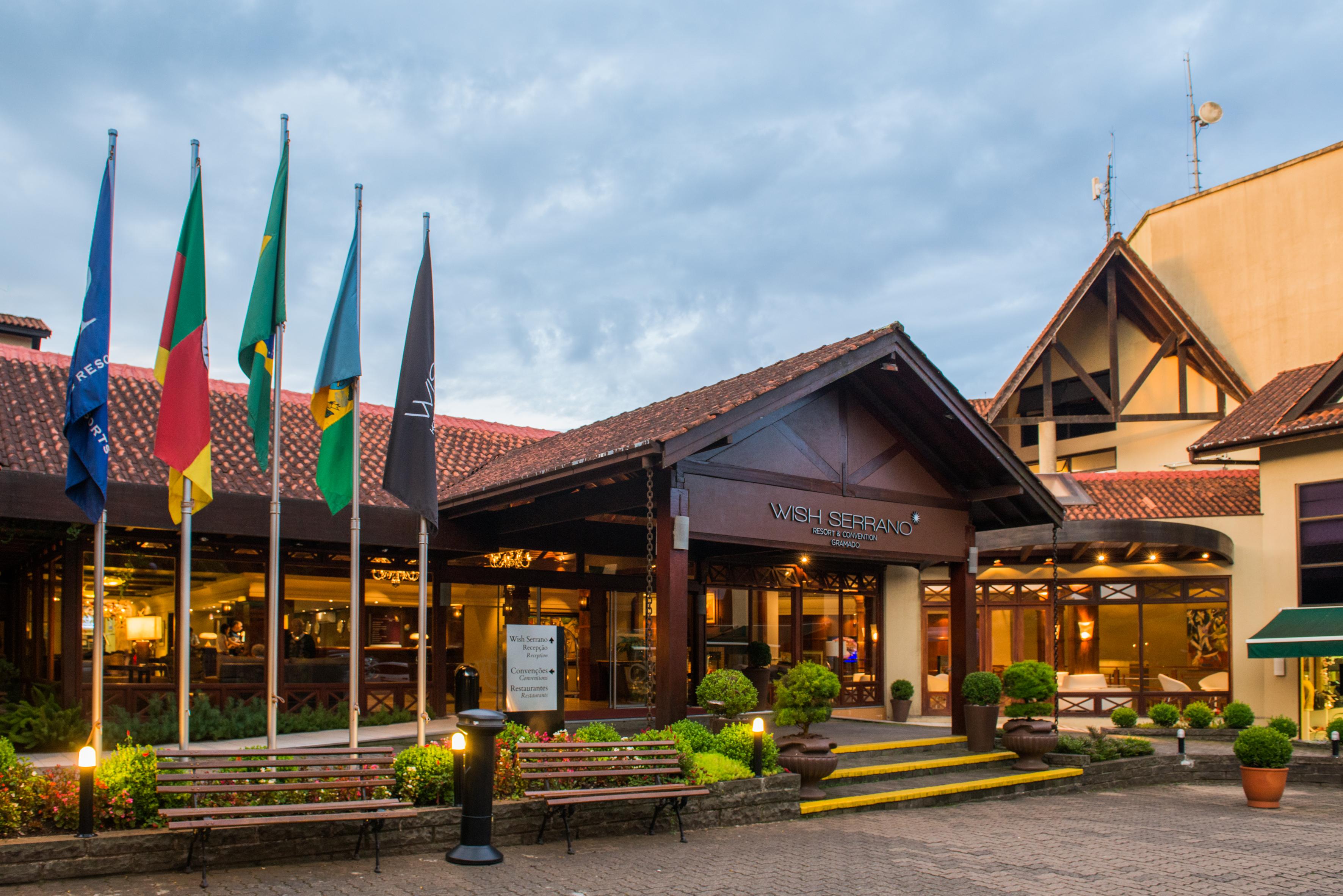 Wish Serrano Resort Gramado Exteriér fotografie The entrance of the hotel